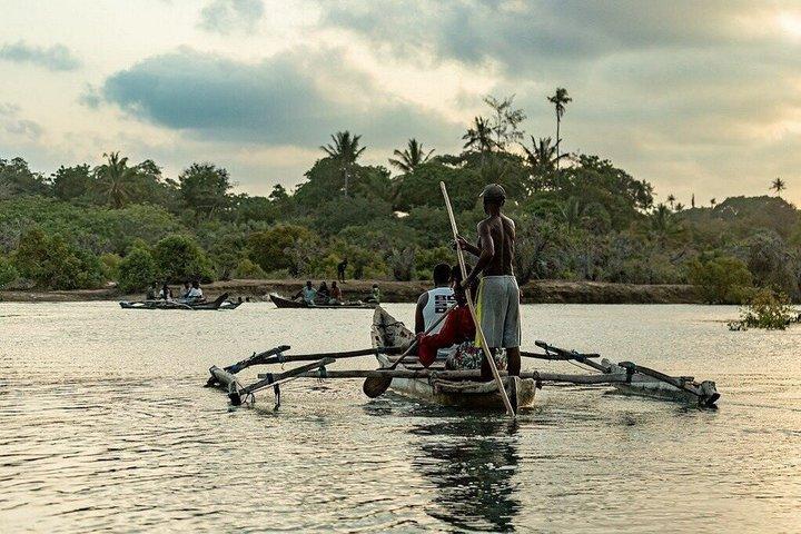 Canoagem Sundowner Tour no Rio Congo