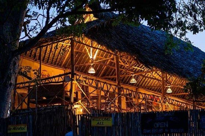 Canoagem Sundowner Tour no Rio Congo