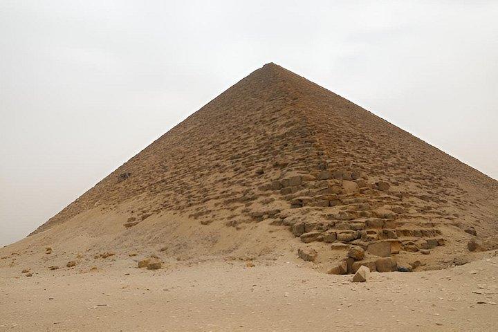 サッカラ・メンフィスとダシュール古代エジプトの旅