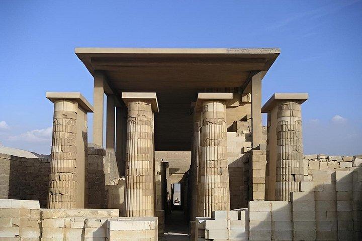 サッカラ・メンフィスとダシュール古代エジプトの旅