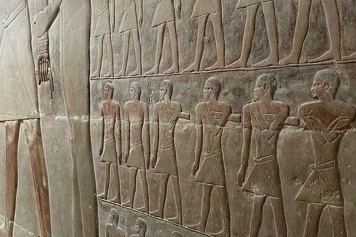サッカラ・メンフィスとダシュール古代エジプトの旅