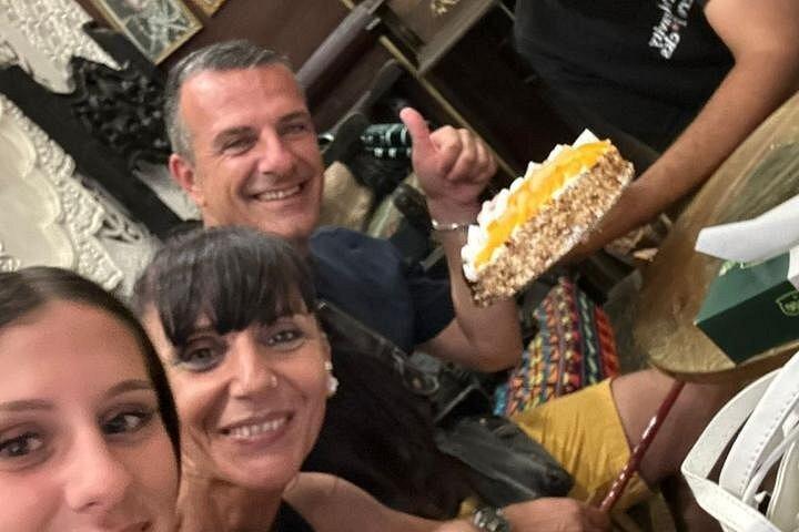 カイロ ナイル川ディナークルーズ、ベリーダンス、タヌーラ＆ホテル送迎