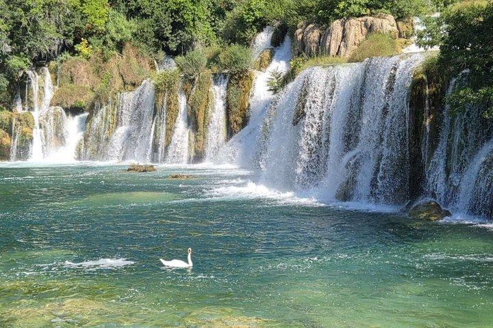 Krka Wasserfälle ab Zadar Nachmittagstour Ticket & Fortgeschrittener inklusive