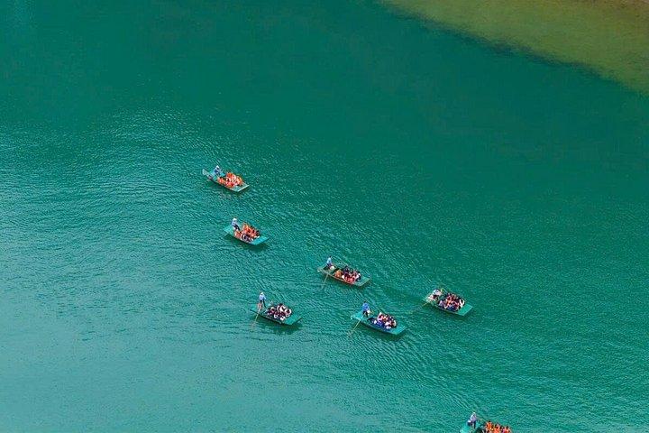セリナ泊クルーズ2日ハロンとランハ湾を探索