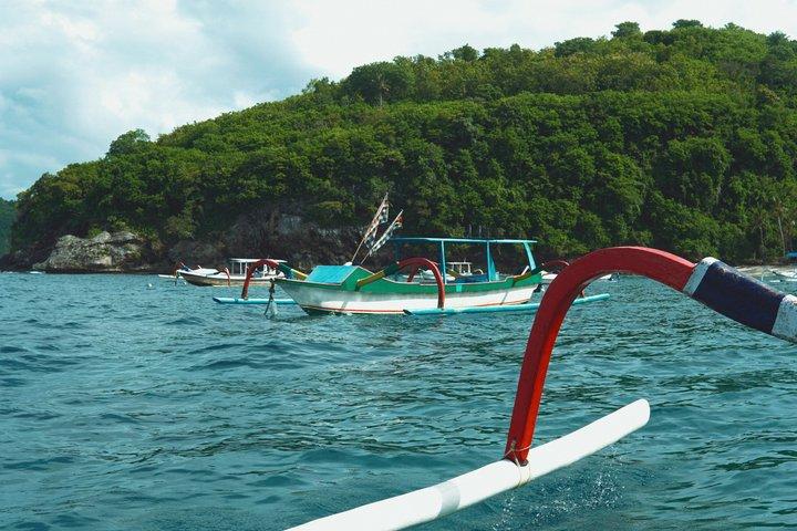 バリ島シュノーケリングブルーラグーン水中カメラ付き