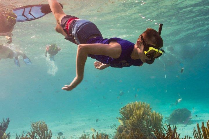 バリ島シュノーケリングブルーラグーン水中カメラ付き