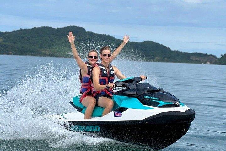 ランカウイ島4 - チュバ・マングローブエリアを含む1時間のジェットスキーツアー