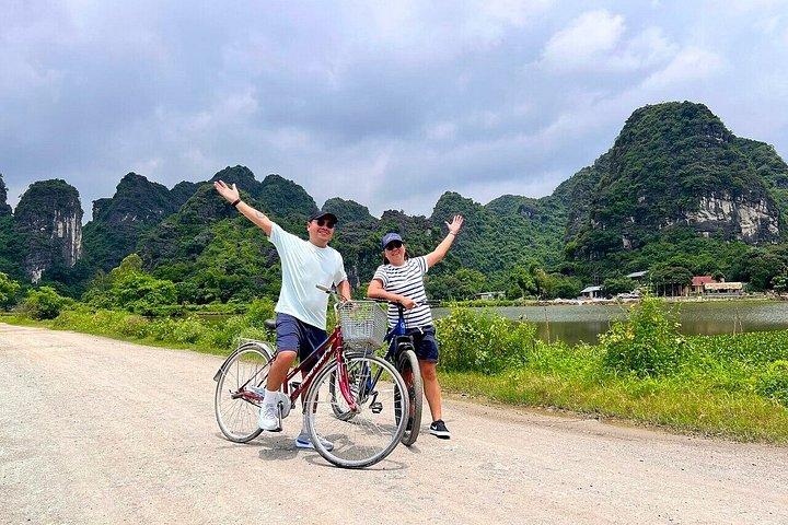 豪華なプライベートニンビン小旅行：チャンアン＆ビチドン