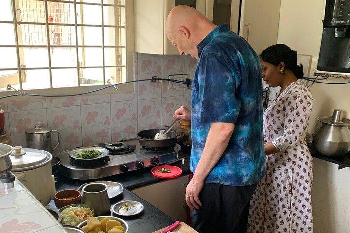 Traditional South Indian Cooking Class in Chennai with Gayathri