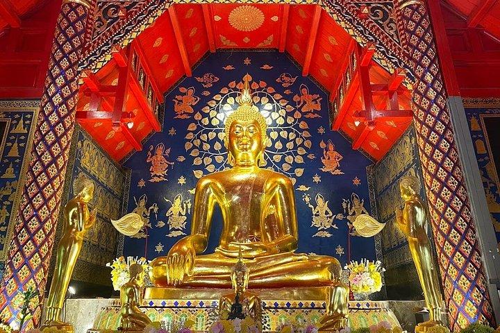 チェンマイの隠れた名所：地元の人による赤いトラックが紹介する3つの寺院