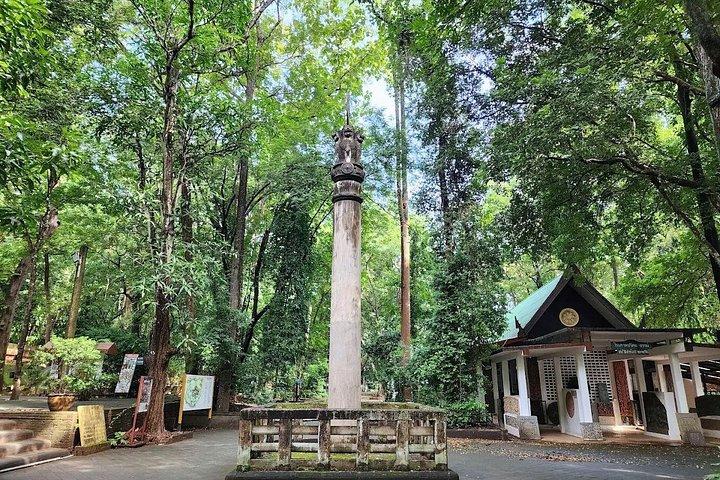 チェンマイの隠れた名所：地元の人による赤いトラックが紹介する3つの寺院