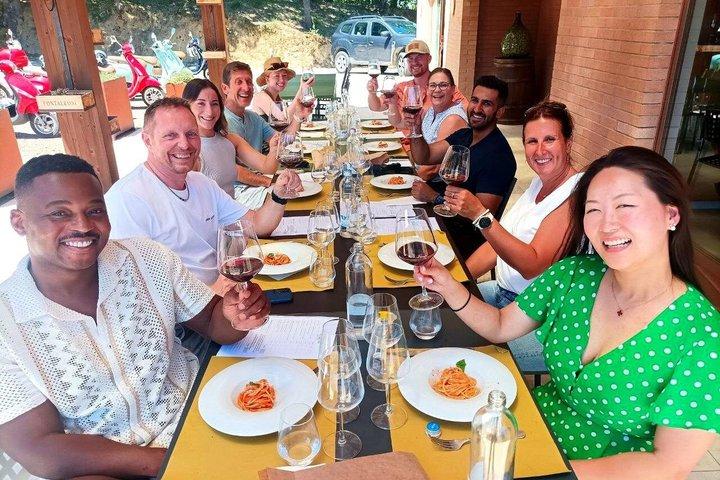 From Florence: Small-Group Tuscany Vespa Tour with Lunch & Wine