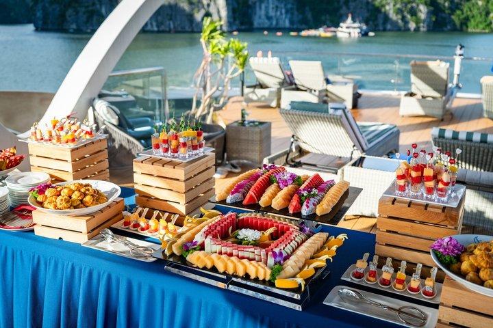 ハノイ：高級猫バ島、ランハ湾観光日帰りクルーズ＆ランチ