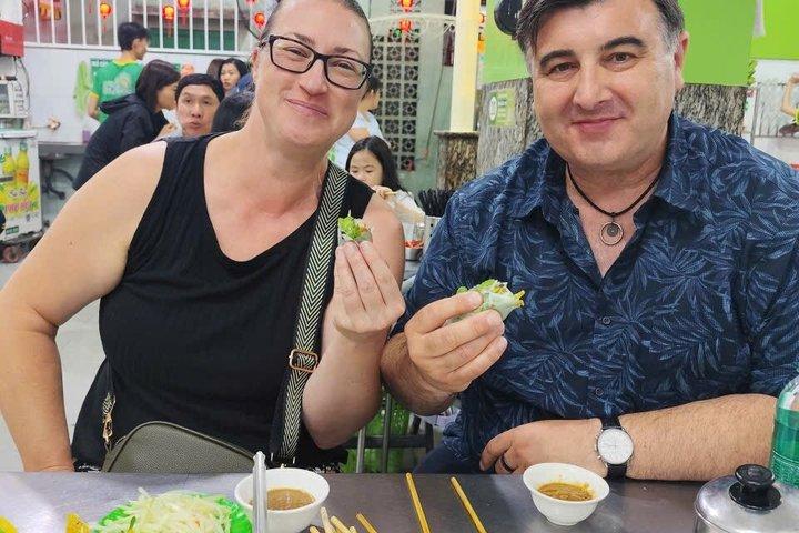 Da Nang Michelin Selected Street Food Tour with Local Guide
