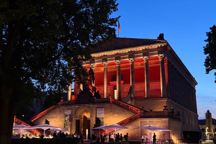 Excursión a pie por los monumentos iluminados de Berlín