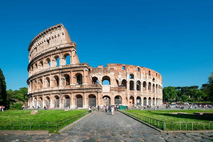 Colosseum, Mamertine Prison and Roman Forum Guided Tour