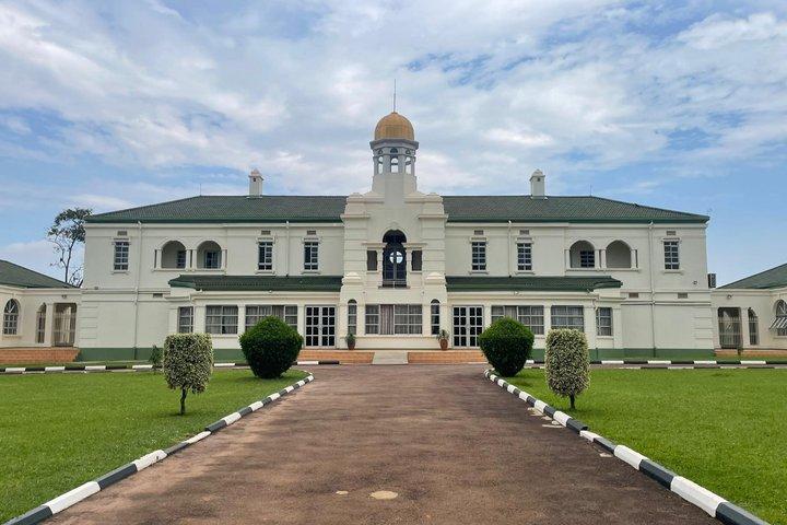 Esperienza culturale del Buganda e tombe reali di Kasubi
