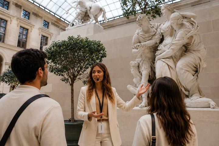 Louvre Highlights: Mona Lisa & Masterpieces | Max 6-Guests