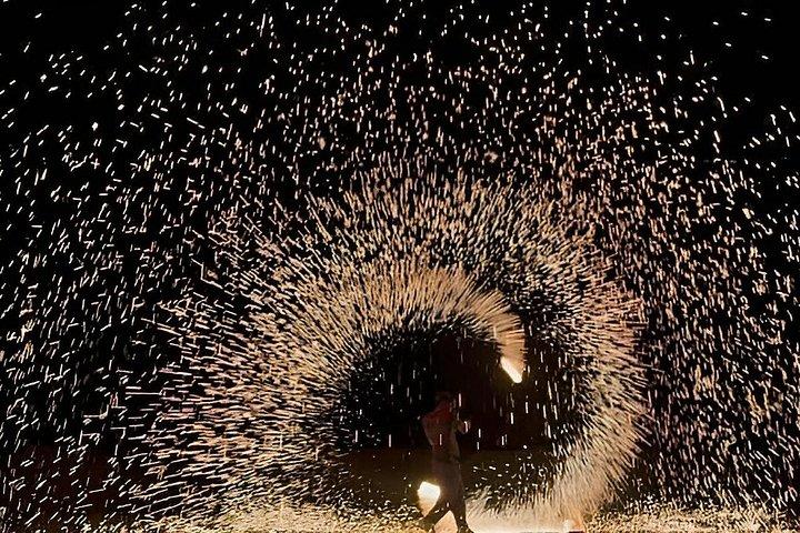 アガファイでのサンセットディナー（ショーと送迎付き）