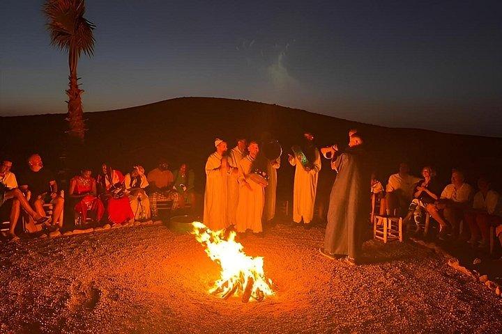 Agafay Desert Fyrhjuling, Camel Ride & Dinner Show