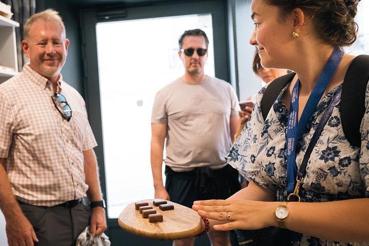 フランス料理専門家によるモンマルトルのプライベート フード テイスティング ツアー