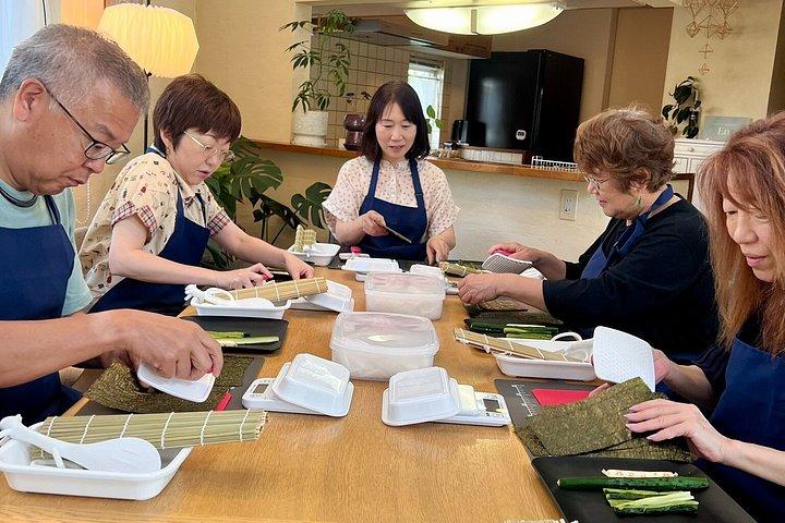 Private Sushi Making Class and Matcha Experience near Sapporo