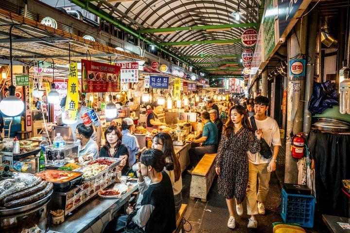 Night Flexible Private Guided Tour In Seoul(Optional layover)