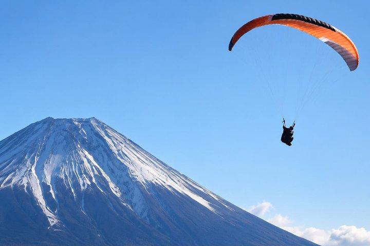Tokyo: Mount Fuji Paragliding Experience With English Instructor