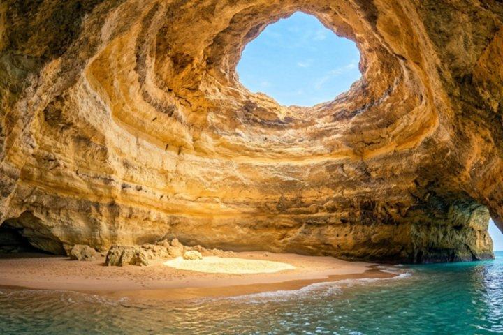Excursion en bateau à Benagil avec déjeuner, open bar et activités aquatiques ludiques