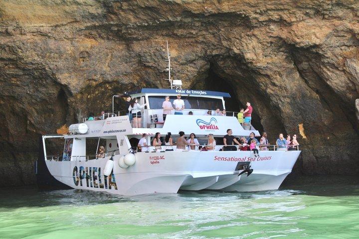 Excursion en bateau à Benagil avec déjeuner, open bar et activités aquatiques ludiques