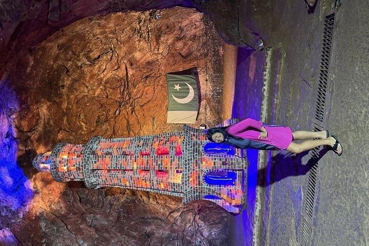 ラホール＆イスラマバード発プライベートケウラ塩鉱山日帰りツアー
