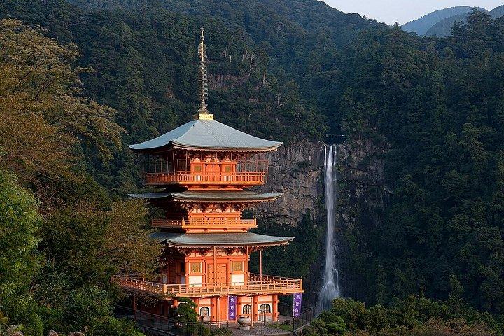 Explore Mount Koya, Nachi Falls & Wakayama