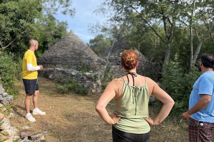 Vodnjan: 2-Hour Quad Safari to Kažuni & Historic Churches