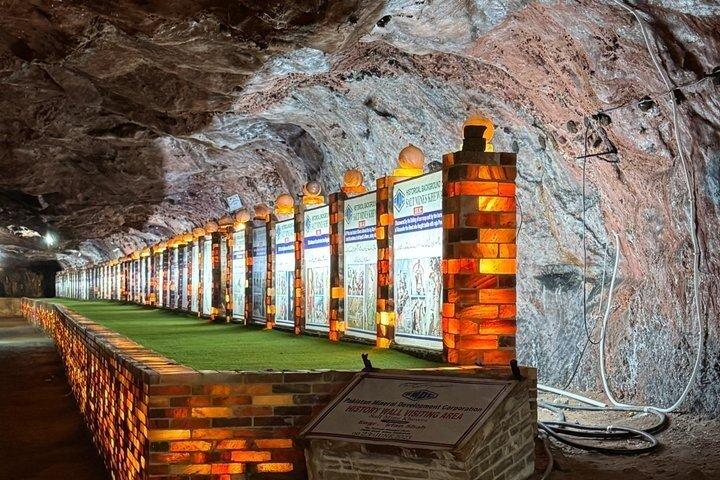 ラホール＆イスラマバード発プライベートケウラ塩鉱山日帰りツアー