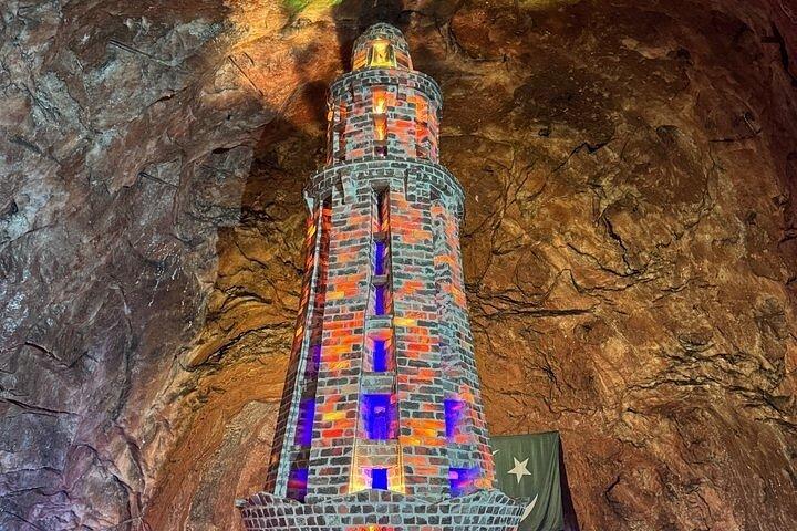 ラホール＆イスラマバード発プライベートケウラ塩鉱山日帰りツアー
