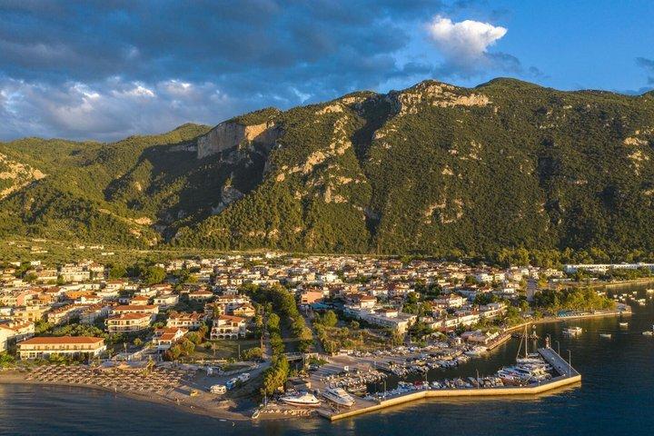 Athen : Meteora-Kloster-Tour, Höhlen, Stopps am Strand und Mittagessen
