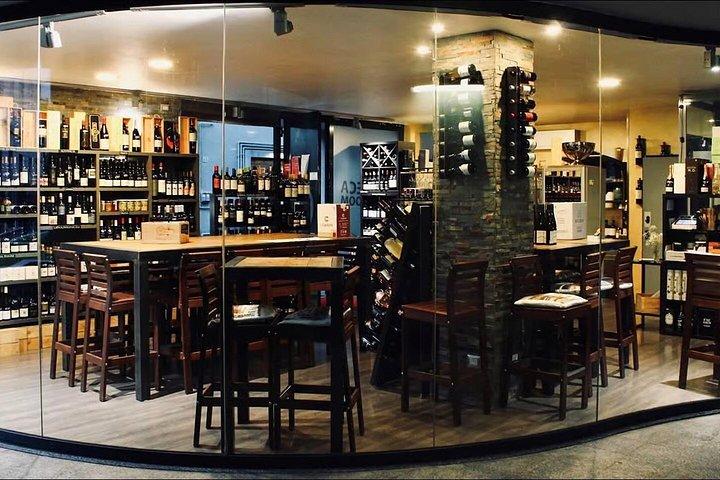 Weinprobe mit Sommelier und lokaler Küche am Comer See