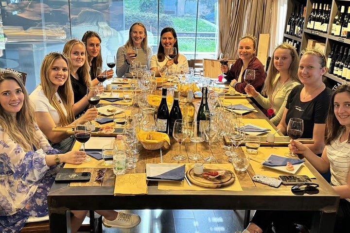 Weinprobe mit Sommelier und lokaler Küche am Comer See