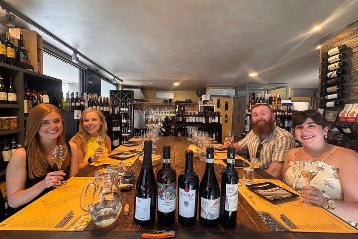 Weinprobe mit Sommelier und lokaler Küche am Comer See