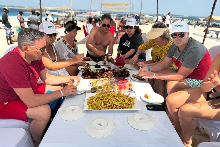 ザンジバル監獄島とナクペンダ船旅（ランチ付き）