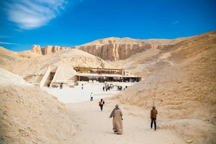 フルガダからルクソール・カルナック、ハトシェプスト、王家の谷へ