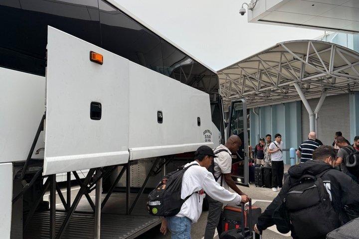 マイアミ港からマイアミ国際空港へのシャトルサービス