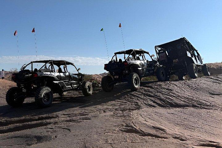 Uドライブヘルズリベンジ4x4ツアー3.5時間