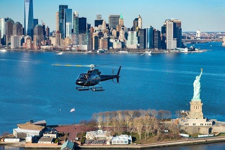 Passeio de helicóptero pelo horizonte da cidade de Nova York saindo de Nova Jersey