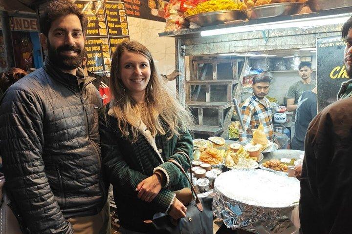 Old Delhi Food Tour: Street Food, Rickshaw & Spice Market