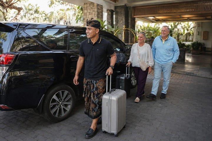 ウブドからホテルまたはバリ空港へのプライベート送迎