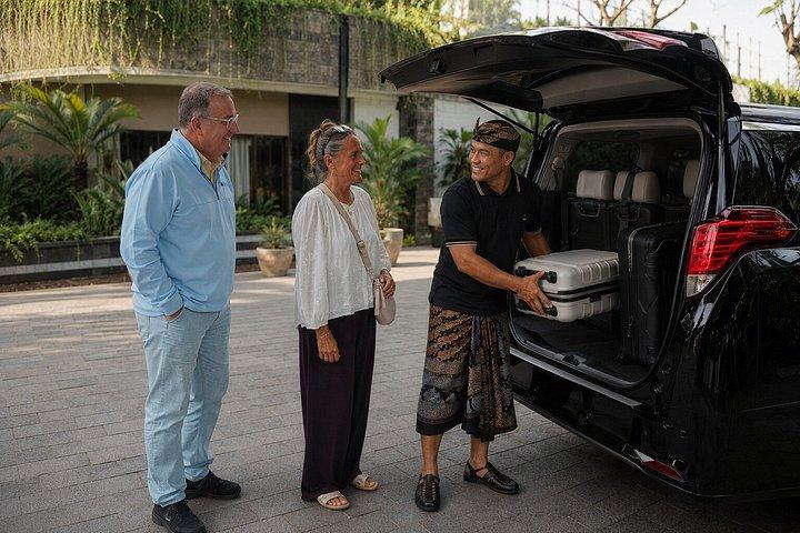 Transfer privato da Ubud a qualsiasi hotel o aeroporto di Bali