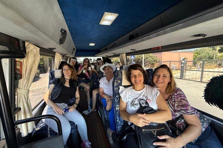 San Gregorio Armeno Markets in Naples by Bus Granturismo