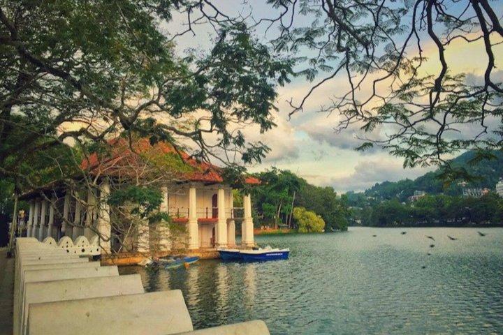 Ultimate Kandy Tour Patrimonio Arte e Natura