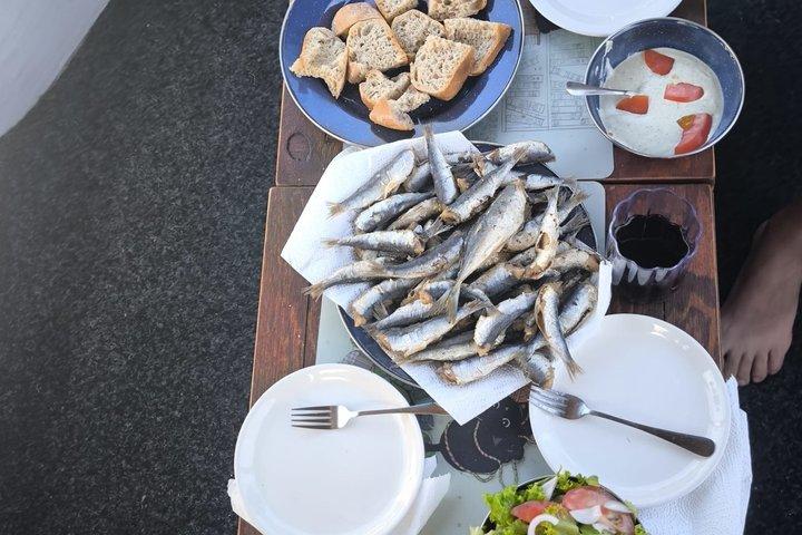 ザダルボートツアー：隠れた入り江＆船上での新鮮なダルメシアン料理